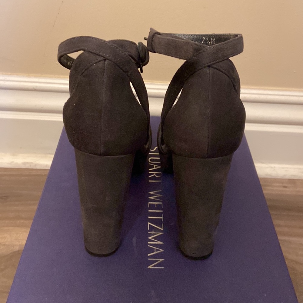Stuart Weitzman Hijinx Slate Suede Block Heels Si… - image 5